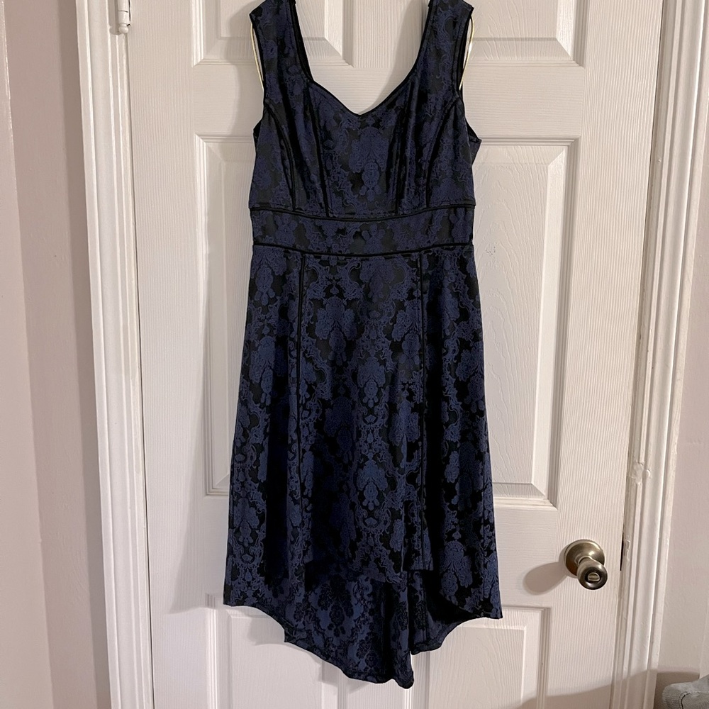 Hot topic high/low dress with blue/black textured patterned fabric